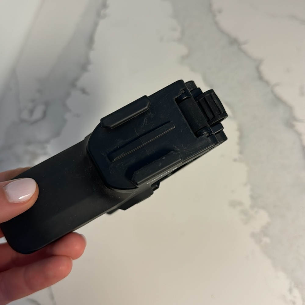 GoPro Clip - Picture 2 of 3